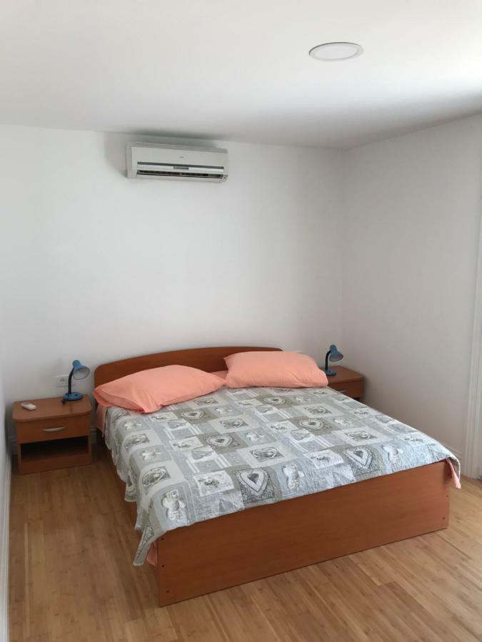 Apartment Mila Срима Екстериор снимка